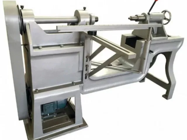 StanGroup Manual metal spinning lathe D47